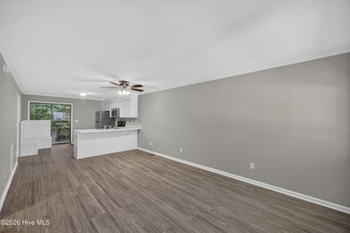 Move in ready 1st floor condo & one of the best values in - photo 3