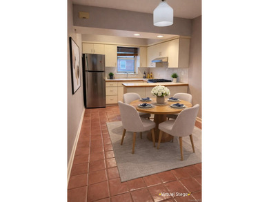 Bright and well-maintained one-bedroom garden co-op in the heart - photo 4