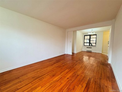 Welcome to a Spacious and well-maintained two-bedroom co-op - photo 6