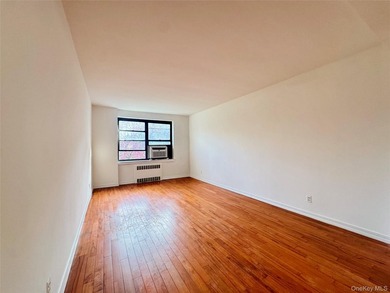 Welcome to a Spacious and well-maintained two-bedroom co-op - photo 8