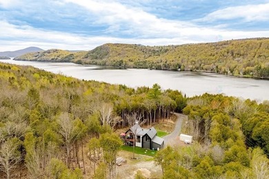 Construite en 2022, cette residence offre un acces direct au lac - photo 4