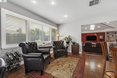 MAJOR Price Improvement! Reduced by $100,000. Exceptional Value! - photo 12