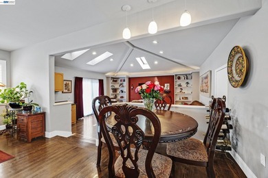MAJOR Price Improvement! Reduced by $100,000. Exceptional Value! - photo 14