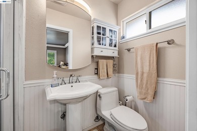 MAJOR Price Improvement! Reduced by $100,000. Exceptional Value! - photo 22