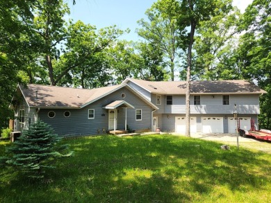 Lake Home For Sale in Varna, Illinois