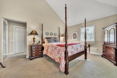 Beautiful Contemporary open floorplan @2,000 finished sq ft - photo 16