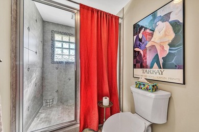 Beautiful Contemporary open floorplan @2,000 finished sq ft - photo 18