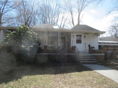 3 Bedroom, 2.5 Bathroom Ranch in V/Greenwood Lake! Sold as-is - photo 1