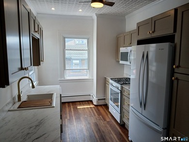 Ocean House is an eleven unit, mixed use, historic property - photo 28