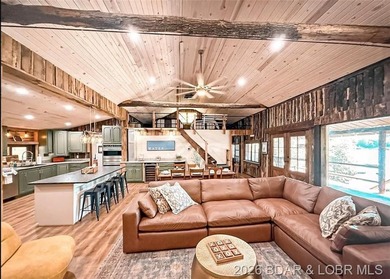 This log cabin dates back to the 1890, is beautiful remodeled - photo 10