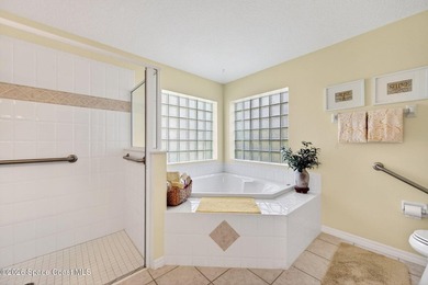 Welcome to this beautifully maintained 3-bedroom, 2-bath home - photo 36