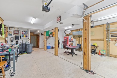 Absolute gem in Parker's Pointe. If you have been looking for a - photo 59