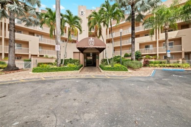 Lake Condo For Sale in Tamarac, Florida