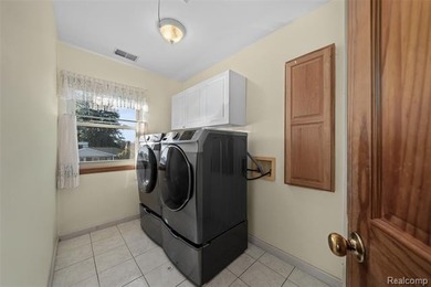 Welcome to the waterfront lifestyle in The Colony! Enjoy - photo 11