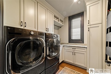 Luxury Lakefront Living! Experience breathtaking Lake Erie views - photo 21