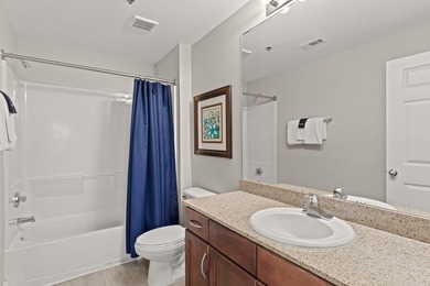 Welcome to Laketown Wharf Resort in the heart of all the fun and - photo 21