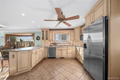 Welcome to the waterfront lifestyle in The Colony! Enjoy - photo 21