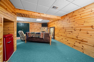 Relax and enjoy the beautiful views from this cozy 3-bedroom - photo 26