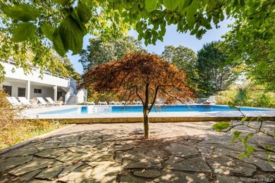 Discover a hidden gem with breathtaking water views in the - photo 28