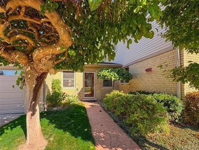 Welcome to the waterfront lifestyle in The Colony! Enjoy - photo 35