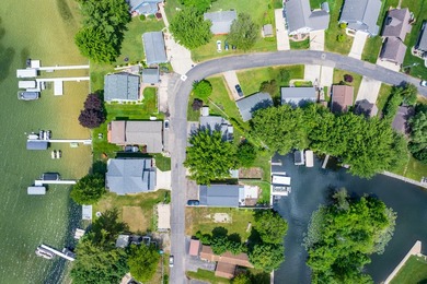 Enjoy the best of Gun Lake living with this charming 2-bedroom - photo 44