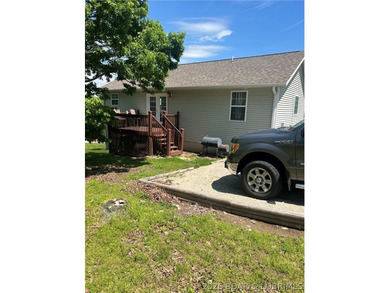 Sellers have priced home below appraised value! Home does need a - photo 2