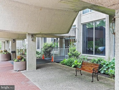 Welcome to the coveted Green Hill community, set on 23 - photo 2