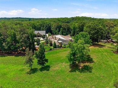 A Car Collector's Dream Estate unlike anything available in - photo 2