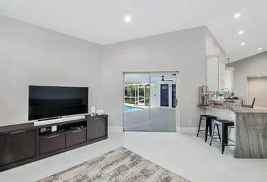 This stunning updated turn key home located in Chatsworth - photo 15
