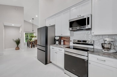 This stunning updated turn key home located in Chatsworth - photo 19