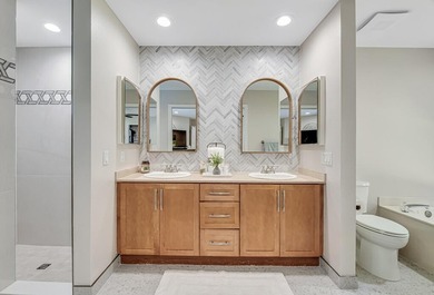 This stunning updated turn key home located in Chatsworth - photo 26