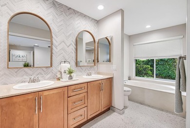 This stunning updated turn key home located in Chatsworth - photo 27