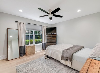 This stunning updated turn key home located in Chatsworth - photo 29