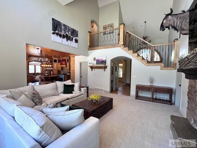 Exceptional 4-bedroom, 3.5-bathroom home situated on 2+ acres of - photo 8