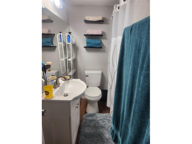 Florida charm in this cute, cozy Bungalow!   The interior has - photo 11