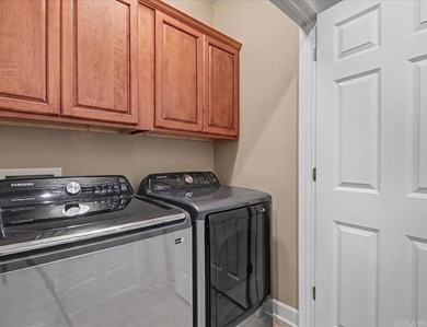 Enjoy Lake Hamilton living in this furnished 2-bedroom, 2-bath - photo 26