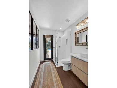 Exquisitely redesigned with bespoke designer finishes, this - photo 28