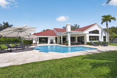 Exquisitely redesigned with bespoke designer finishes, this - photo 30