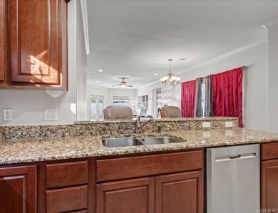 Enjoy Lake Hamilton living in this furnished 2-bedroom, 2-bath - photo 33