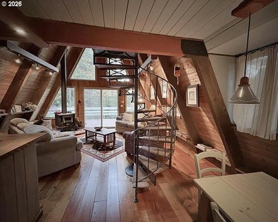 An Enchanted Forest Retreat on 2.88 Acres! Escape to your own - photo 8