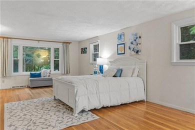 Welcome home! Delightful three bedroom, three bath home in super - photo 19