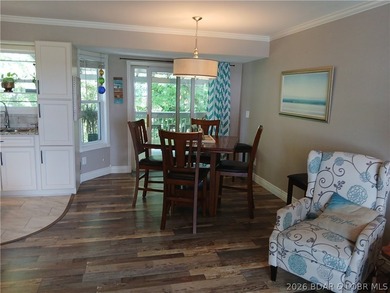 IMMACULATE ... [3-bedroom / 3 full bathrooms (2 ensuite - photo 5