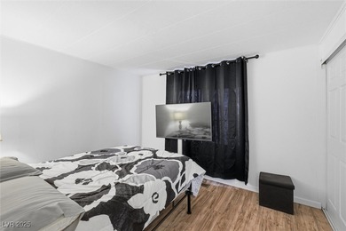 Beautifully updated & move-in ready! 1028 square foot, 1976