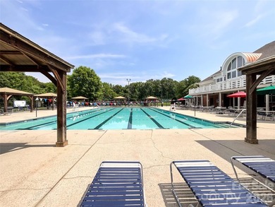 SELLER WILL ENTERTAIN OFFERS BETWEEN $330,000-$355,000 or ABOVE - photo 39