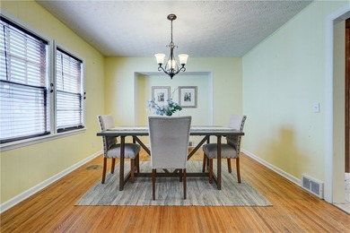 Welcome to this delightful 3 bedroom 1.5 bath Colonial offering - photo 10