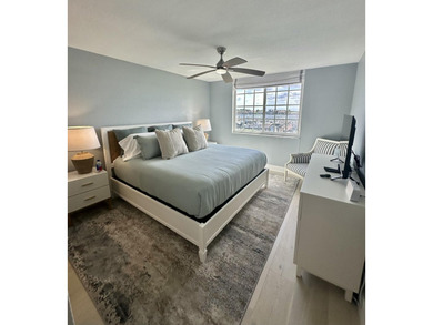 RARELY AVAILABLE GATED COMMUNITY 2/2 DIRECT INTRACOASTAL & - photo 11