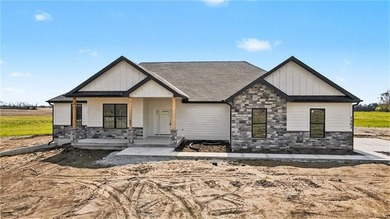 Tillery Estates new construction on one of only six 7-acre lots - photo 3