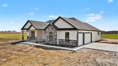 Tillery Estates new construction on one of only six 7-acre lots - photo 4