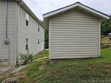 Motivated Seller!!! Turnkey move-in ready property is your start - photo 3