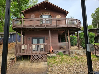 Lakefront living with private dock & lake views! Enjoy the - photo 2